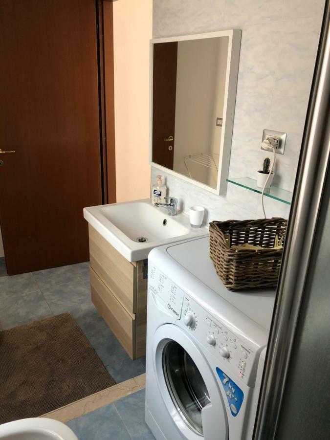 21House - Appartamento 1 Busto Arsizio Bagian luar foto