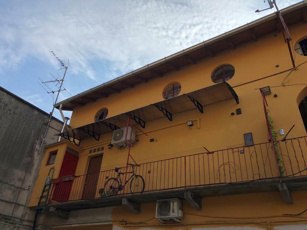 21House - Appartamento 1 Busto Arsizio Bagian luar foto